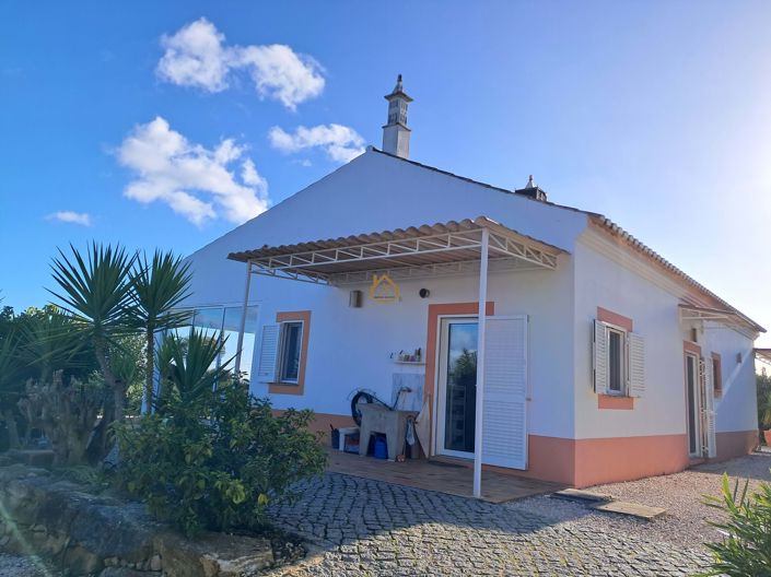 Image No.1-Villa de 2 chambres à vendre à Lagos