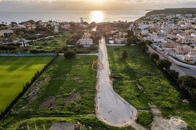 5018-674212-1397c7eacab77a8d4d14b0228a8f482d1