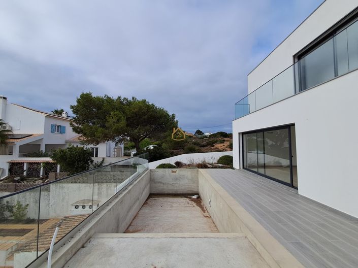 Image No.19-4 Bed Villa for sale