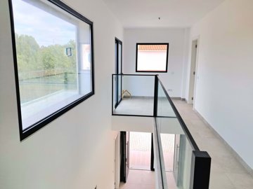 5018-735960-1397c7eacab77a8d4d14b0228a8f482d1