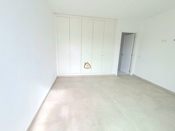 5018-735960-1397c7eacab77a8d4d14b0228a8f482d1