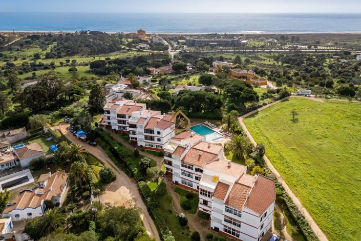 Image No.38-2 Bed Apartment for sale