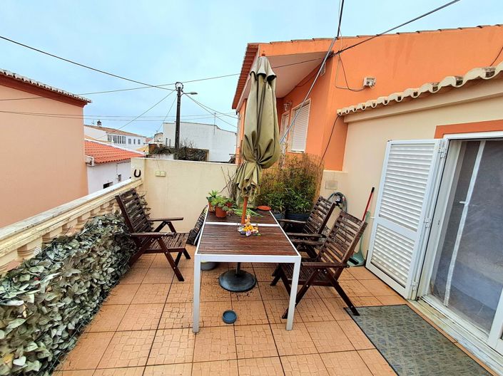 Image No.15-2 Bed Townhouse for sale