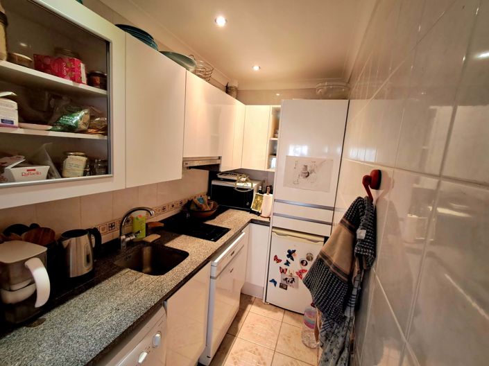 Image No.3-2 Bed Townhouse for sale