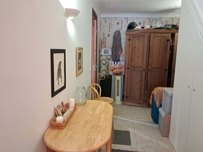 Image No.6-2 Bed Townhouse for sale