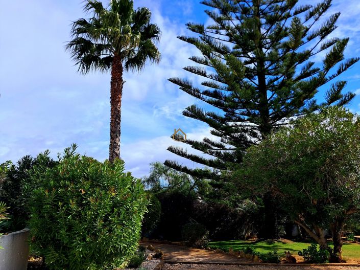 Image No.18-2 Bed Townhouse for sale