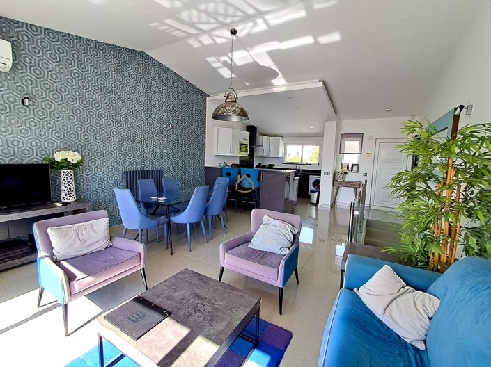 Image No.8-2 Bed Townhouse for sale