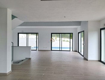 5018-734663-1397c7eacab77a8d4d14b0228a8f482d1