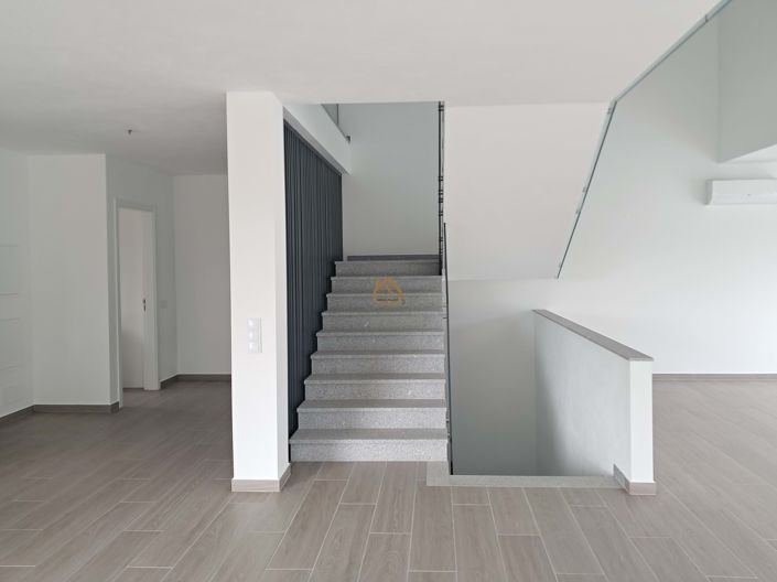 Image No.13-4 Bed Villa for sale