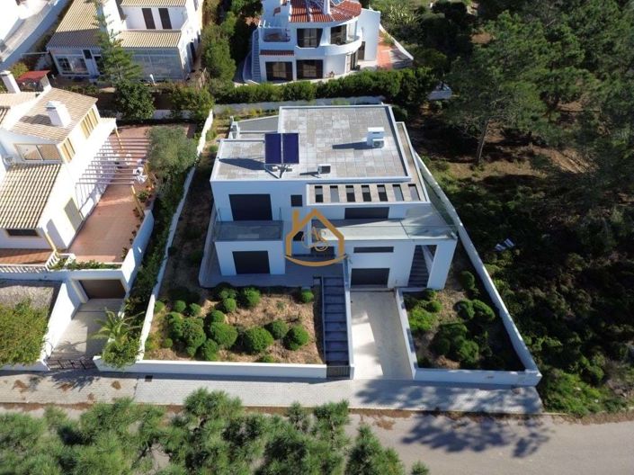 Image No.37-4 Bed Villa for sale