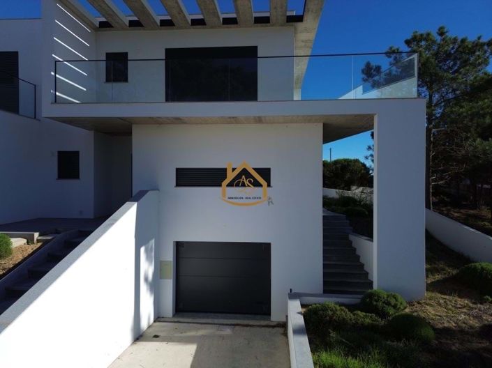 Image No.38-4 Bed Villa for sale