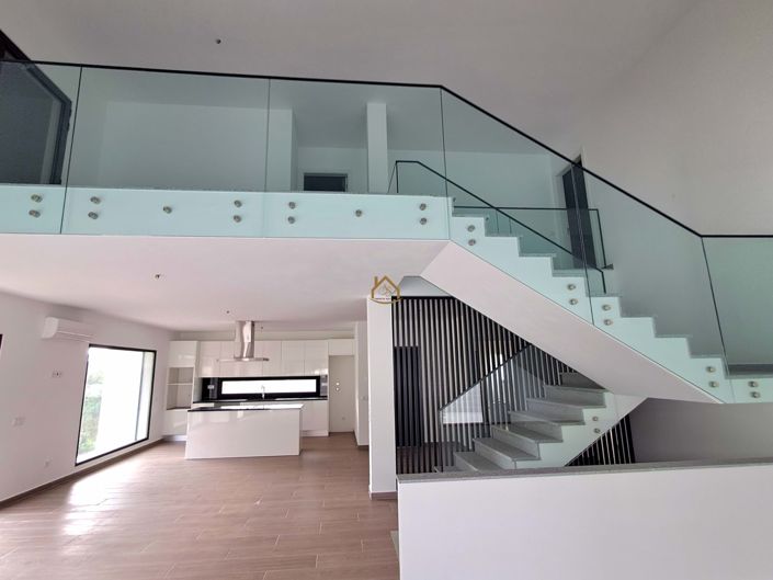 Image No.4-4 Bed Villa for sale