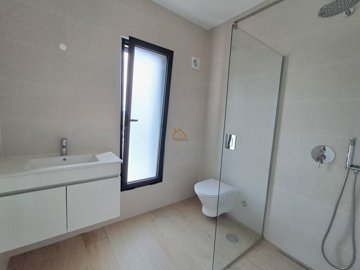 5018-734837-1397c7eacab77a8d4d14b0228a8f482d1