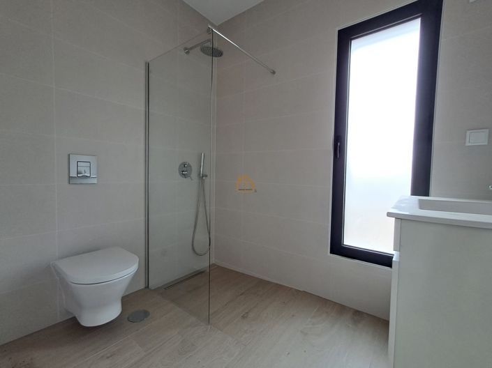 Image No.14-4 Bed Villa for sale