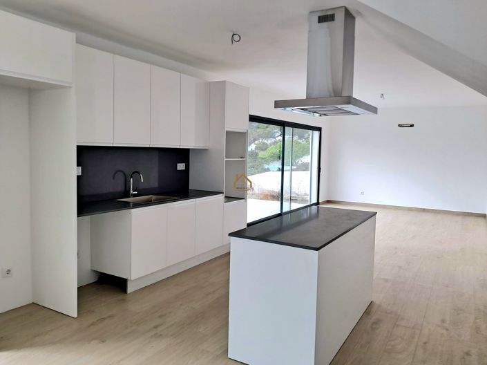 Image No.4-4 Bed Villa for sale