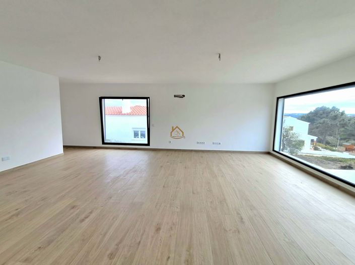 Image No.6-4 Bed Villa for sale