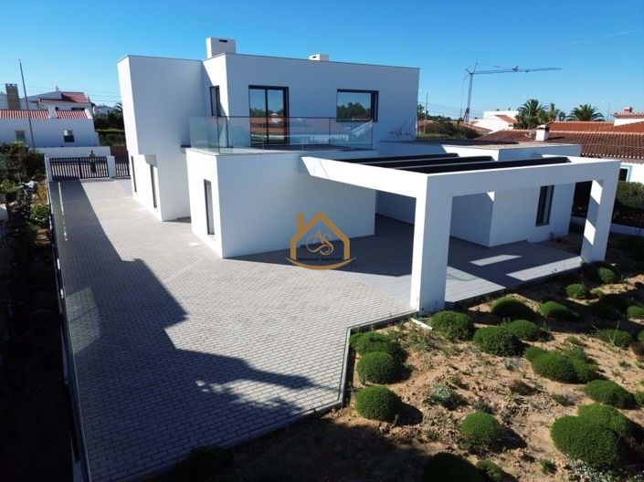 Image No.20-4 Bed Villa for sale