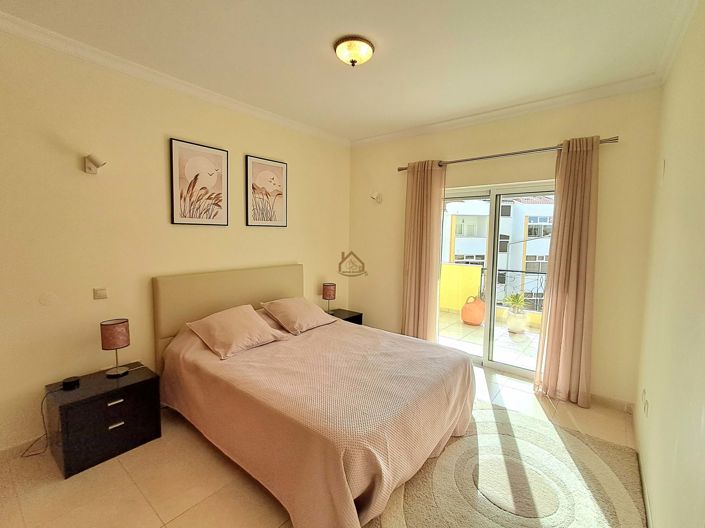 Image No.11-3 Bed Apartment for sale