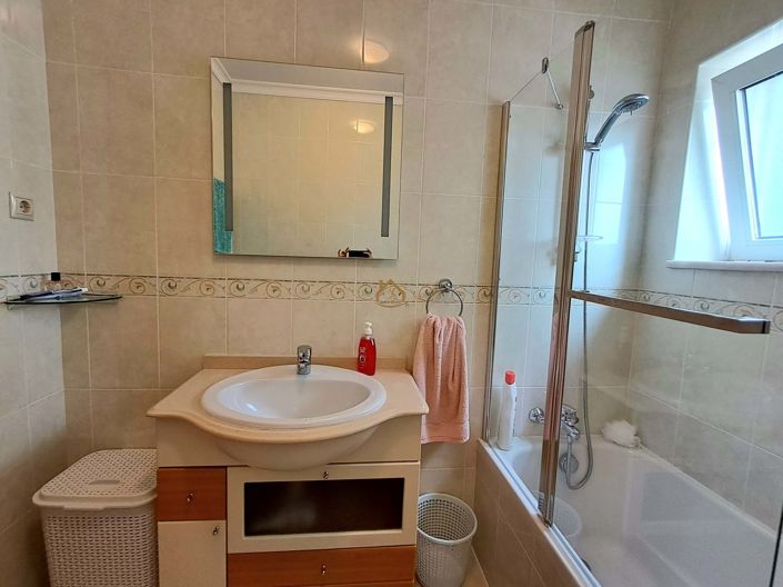 Image No.19-3 Bed Apartment for sale