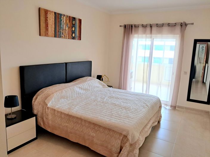 Image No.21-3 Bed Apartment for sale