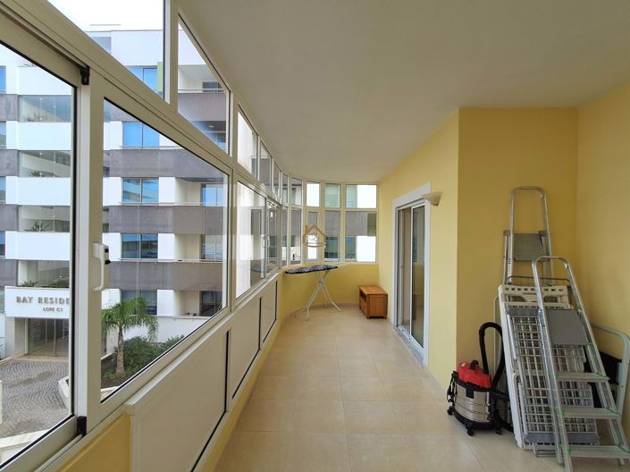 Image No.24-3 Bed Apartment for sale