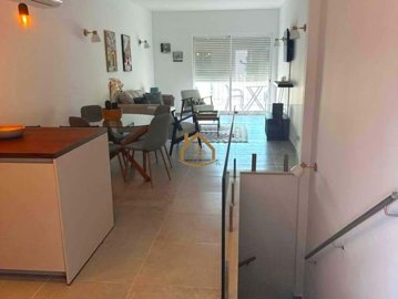 5018-786051-1397c7eacab77a8d4d14b0228a8f482d1