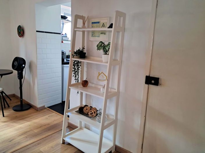 Image No.10-1 Bed Apartment for sale