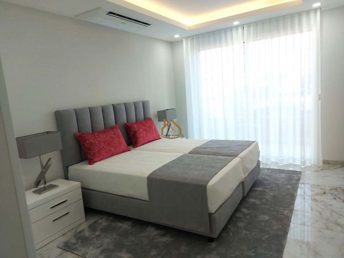 Image No.3-4 Bed Apartment for sale