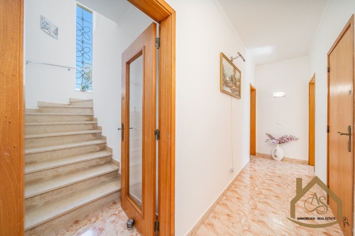 Image No.10-3 Bed Villa for sale