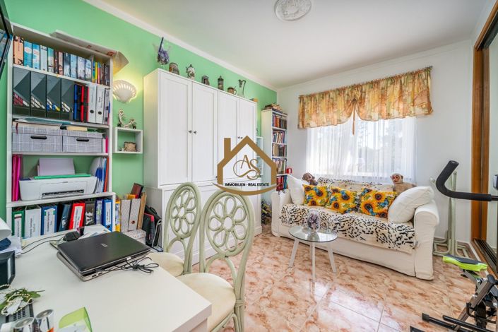 Image No.17-3 Bed Villa for sale