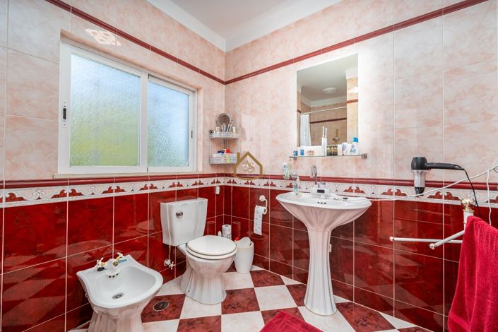 Image No.23-3 Bed Villa for sale