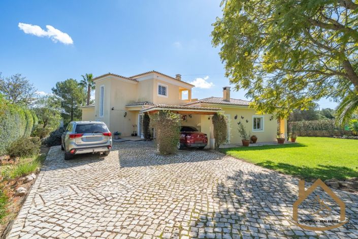 Image No.27-3 Bed Villa for sale