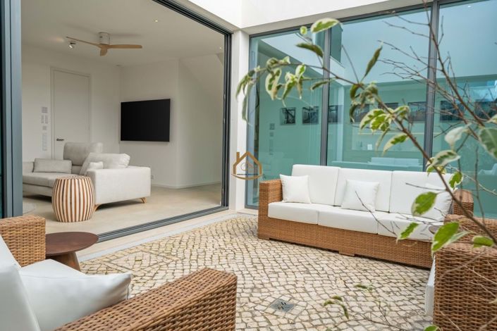 Image No.14-3 Bed Villa for sale