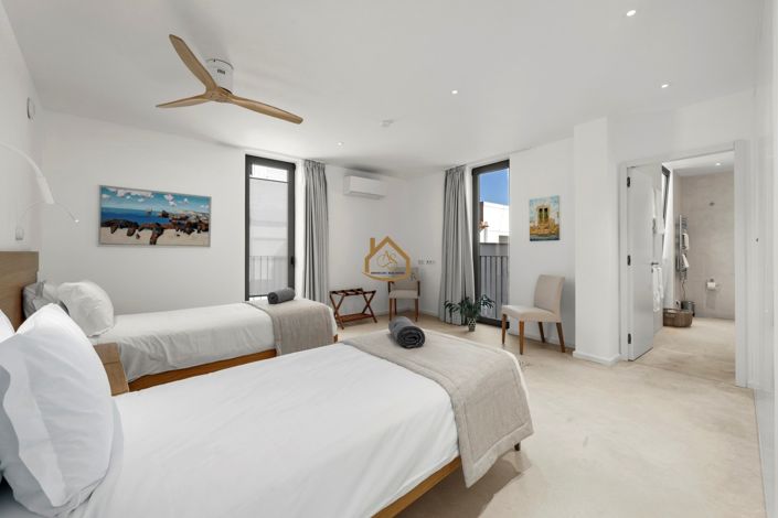 Image No.19-3 Bed Villa for sale