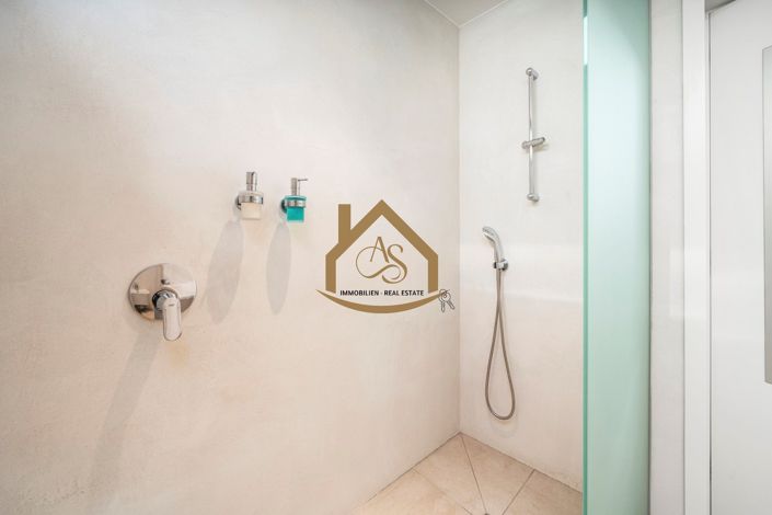 Image No.24-3 Bed Villa for sale