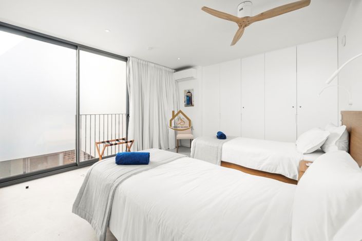 Image No.26-3 Bed Villa for sale