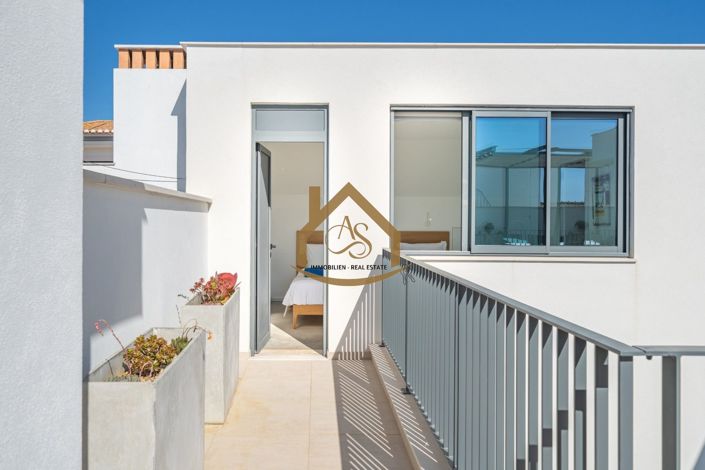 Image No.31-3 Bed Villa for sale