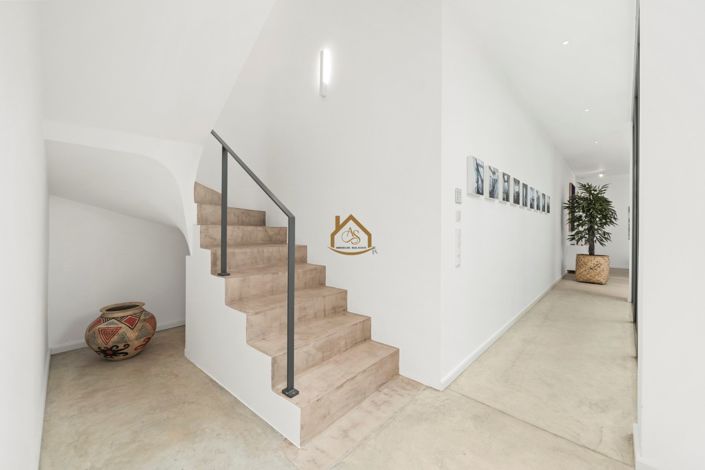 Image No.33-3 Bed Villa for sale