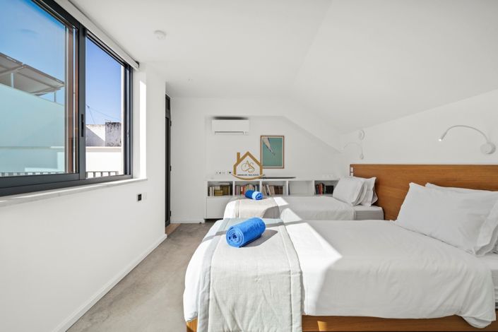 Image No.35-3 Bed Villa for sale