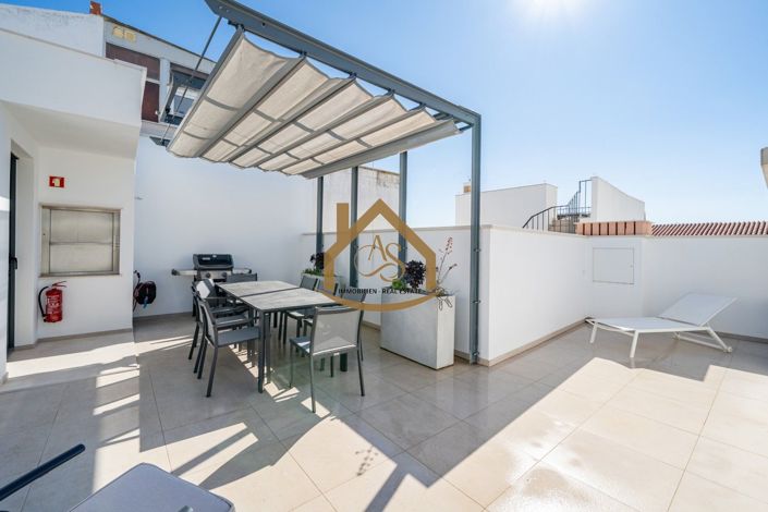 Image No.43-3 Bed Villa for sale