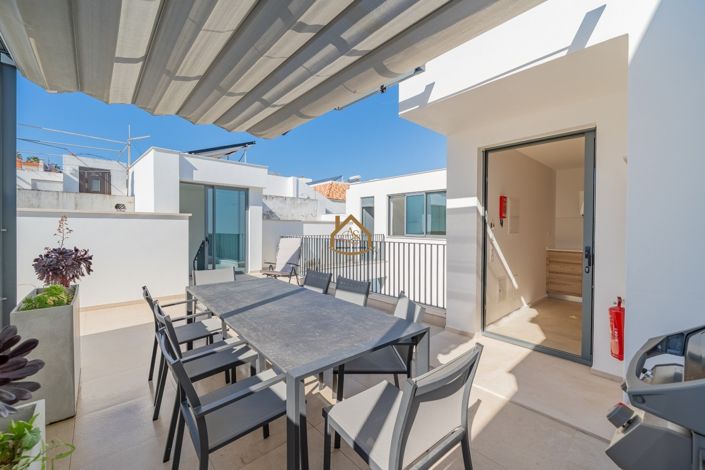 Image No.44-3 Bed Villa for sale