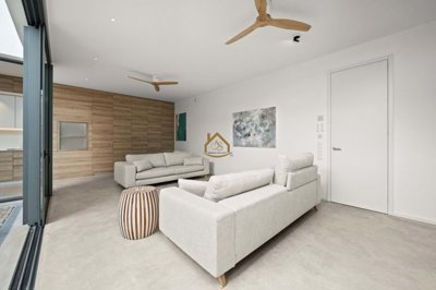 5018-804671-1397c7eacab77a8d4d14b0228a8f482d1