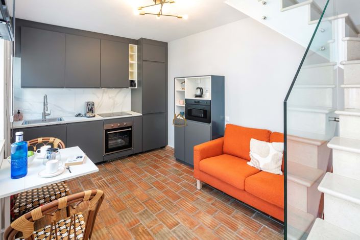 Image No.2-1 Bed Townhouse for sale