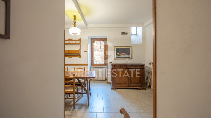 Image No.14-2 Bed Property for sale