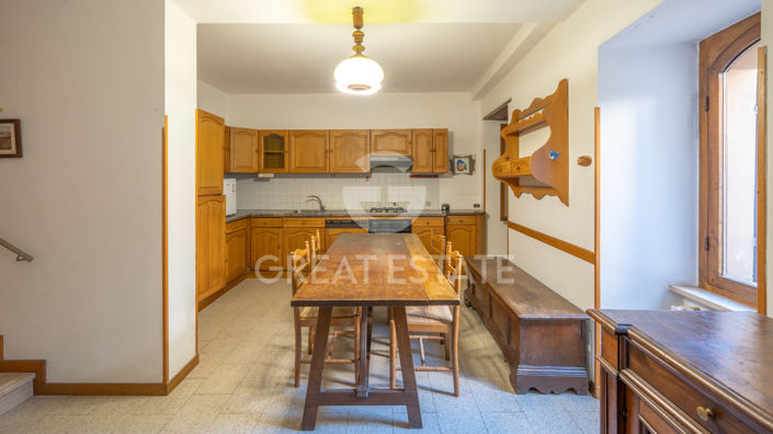 Image No.18-2 Bed Property for sale