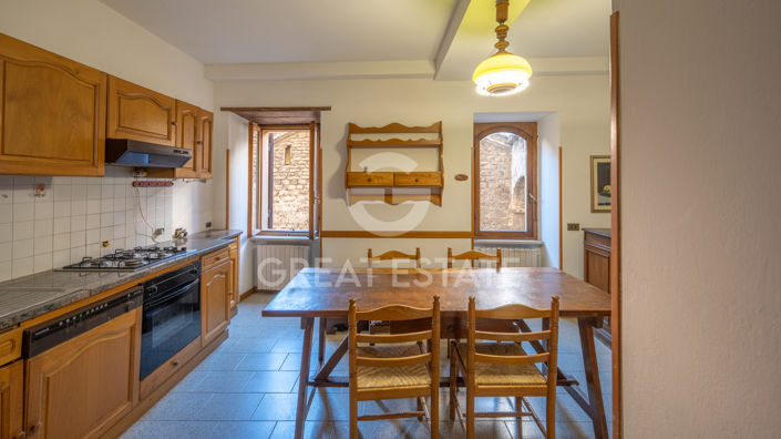 Image No.20-2 Bed Property for sale