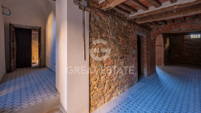 Image No.15-8 Bed Country House for sale