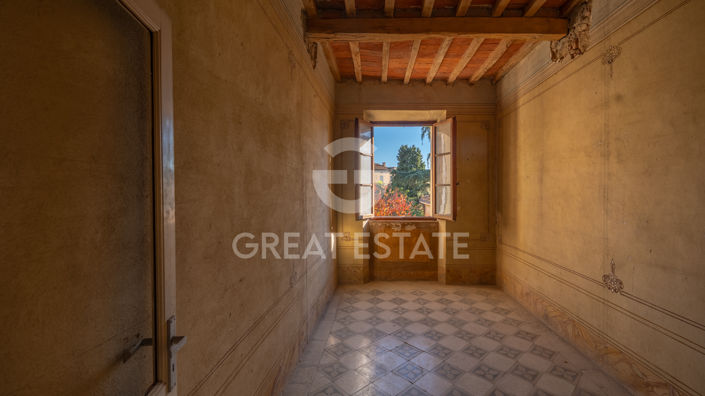 Image No.19-8 Bed Country House for sale