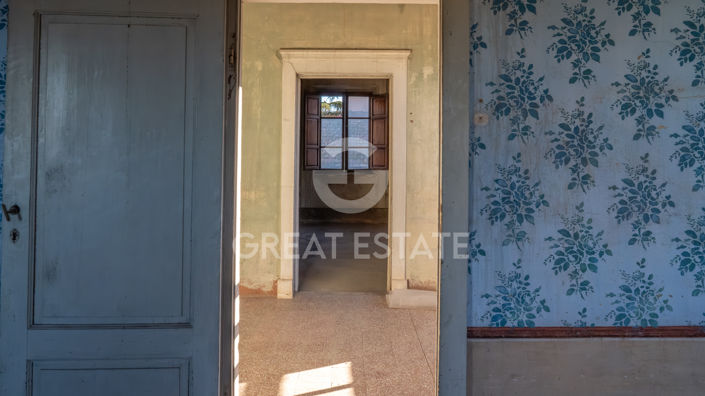 Image No.33-8 Bed Country House for sale