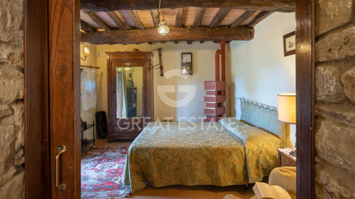 Image No.21-5 Bed Country House for sale